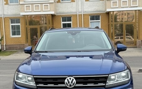 Volkswagen Tiguan II, 2020 год, 2 490 000 рублей, 3 фотография