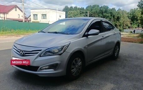 Hyundai Solaris II рестайлинг, 2015 год, 590 000 рублей, 4 фотография