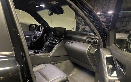 Toyota Land Cruiser, 2024 год, 13 700 000 рублей, 14 фотография