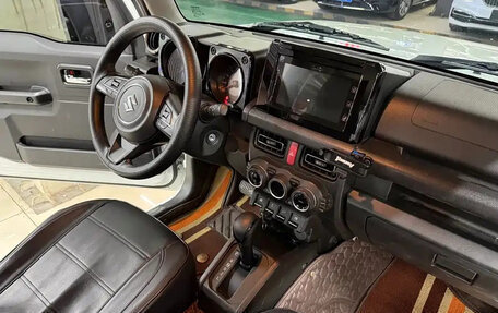 Suzuki Jimny, 2023 год, 2 515 000 рублей, 9 фотография