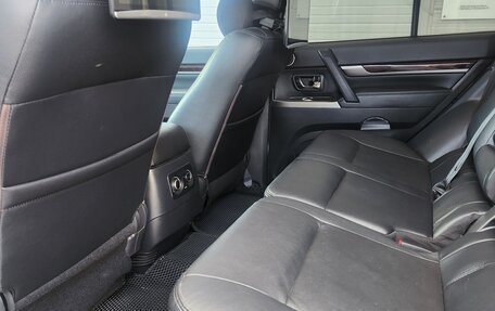 Mitsubishi Pajero IV, 2019 год, 4 100 000 рублей, 9 фотография