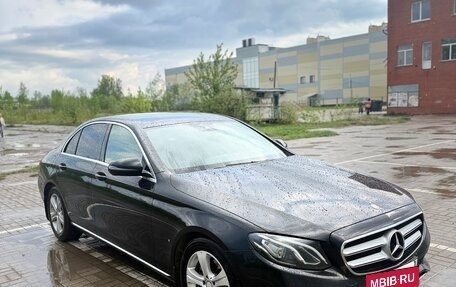 Mercedes-Benz E-Класс, 2016 год, 3 100 000 рублей, 5 фотография