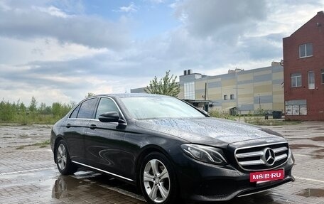 Mercedes-Benz E-Класс, 2016 год, 3 100 000 рублей, 6 фотография