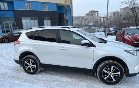 Toyota RAV4, 2017 год, 3 100 000 рублей, 3 фотография