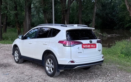 Toyota RAV4, 2017 год, 3 100 000 рублей, 7 фотография