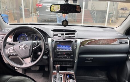 Toyota Camry, 2016 год, 1 700 000 рублей, 4 фотография