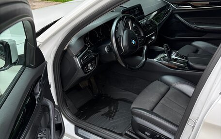 BMW 5 серия, 2017 год, 2 900 000 рублей, 9 фотография