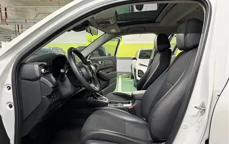 Honda Vezel, 2023 год, 1 969 000 рублей, 8 фотография