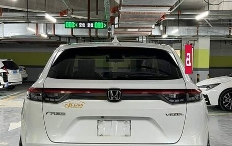 Honda Vezel, 2023 год, 1 969 000 рублей, 5 фотография
