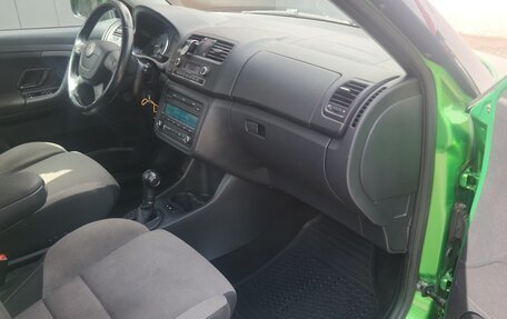 Skoda Fabia II, 2011 год, 710 000 рублей, 14 фотография