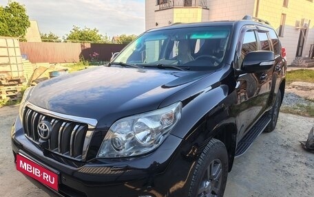 Toyota Land Cruiser Prado 150 рестайлинг 2, 2011 год, 2 800 000 рублей, 1 фотография