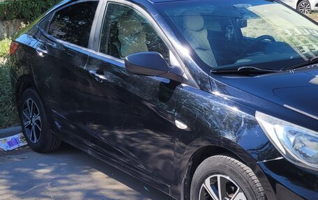 Hyundai Solaris II рестайлинг, 2012 год, 865 000 рублей, 2 фотография