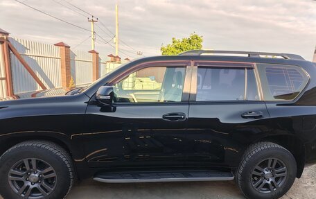 Toyota Land Cruiser Prado 150 рестайлинг 2, 2011 год, 2 800 000 рублей, 3 фотография