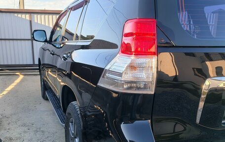 Toyota Land Cruiser Prado 150 рестайлинг 2, 2011 год, 2 800 000 рублей, 2 фотография