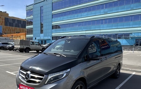 Mercedes-Benz V-Класс, 2019 год, 5 700 000 рублей, 2 фотография