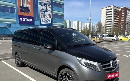 Mercedes-Benz V-Класс, 2019 год, 5 700 000 рублей, 3 фотография