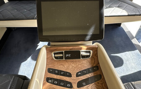 Mercedes-Benz V-Класс, 2019 год, 5 700 000 рублей, 21 фотография