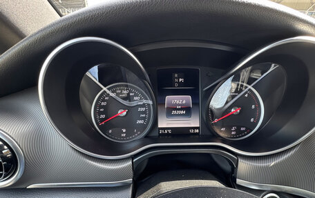 Mercedes-Benz V-Класс, 2019 год, 5 700 000 рублей, 25 фотография
