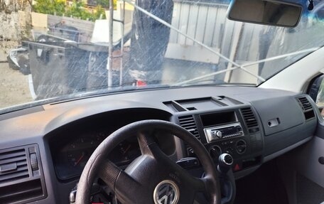 Volkswagen Transporter T5 рестайлинг, 2003 год, 850 000 рублей, 10 фотография