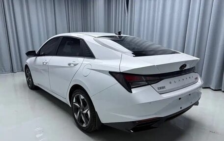 Hyundai Elantra, 2022 год, 1 720 000 рублей, 6 фотография