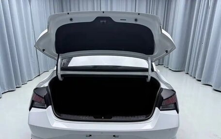 Hyundai Elantra, 2022 год, 1 720 000 рублей, 10 фотография