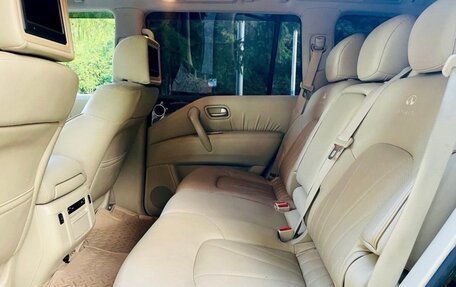 Infiniti QX56, 2012 год, 1 780 000 рублей, 10 фотография