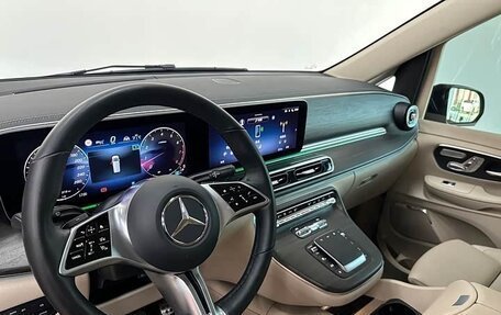 Mercedes-Benz V-Класс, 2024 год, 9 050 000 рублей, 12 фотография