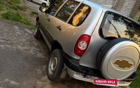 Chevrolet Niva I рестайлинг, 2003 год, 155 000 рублей, 4 фотография