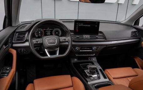 Audi Q5, 2021 год, 4 000 000 рублей, 5 фотография