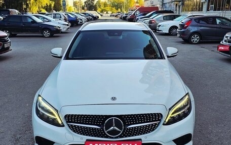 Mercedes-Benz C-Класс, 2018 год, 1 800 000 рублей, 1 фотография