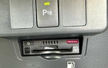 Toyota Roomy I, 2023 год, 930 100 рублей, 23 фотография