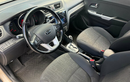 KIA Rio III рестайлинг, 2013 год, 890 000 рублей, 10 фотография