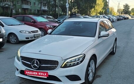 Mercedes-Benz C-Класс, 2018 год, 1 800 000 рублей, 2 фотография