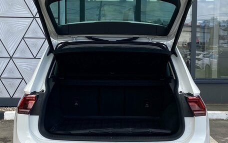 Volkswagen Tiguan II, 2018 год, 2 199 000 рублей, 5 фотография