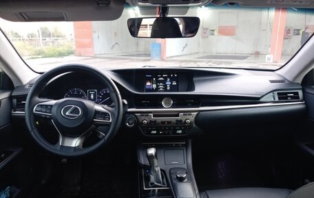 Lexus ES VII, 2017 год, 2 290 000 рублей, 10 фотография