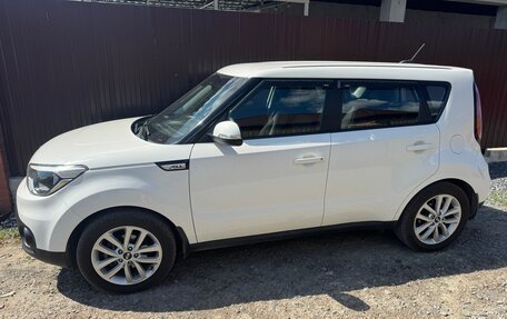 KIA Soul II рестайлинг, 2018 год, 1 800 000 рублей, 2 фотография