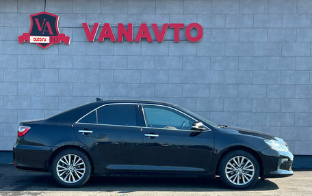 Toyota Camry, 2017 год, 2 190 000 рублей, 4 фотография