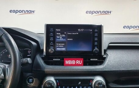 Toyota RAV4, 2020 год, 3 550 000 рублей, 6 фотография
