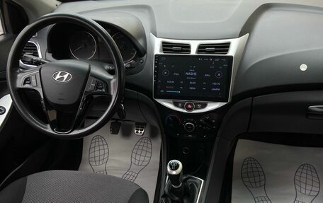 Hyundai Solaris II рестайлинг, 2011 год, 579 000 рублей, 7 фотография