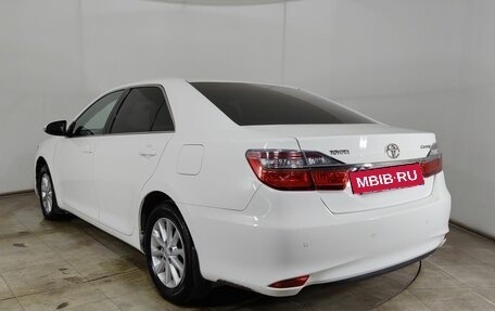 Toyota Camry, 2015 год, 1 899 000 рублей, 5 фотография