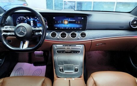 Mercedes-Benz E-Класс, 2021 год, 4 450 000 рублей, 14 фотография