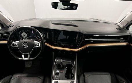 Volkswagen Touareg III, 2020 год, 3 999 000 рублей, 8 фотография