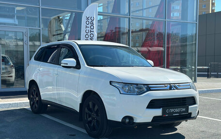Mitsubishi Outlander III рестайлинг 3, 2012 год, 1 430 000 рублей, 2 фотография