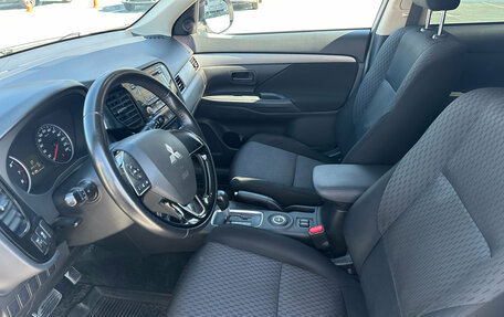 Mitsubishi Outlander III рестайлинг 3, 2012 год, 1 430 000 рублей, 8 фотография