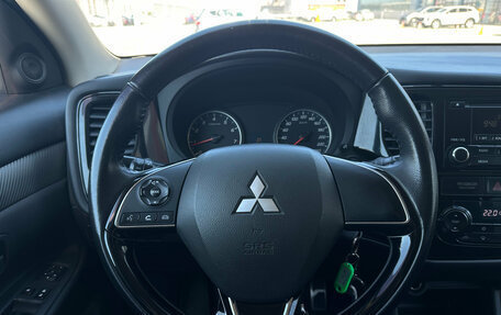 Mitsubishi Outlander III рестайлинг 3, 2012 год, 1 430 000 рублей, 11 фотография
