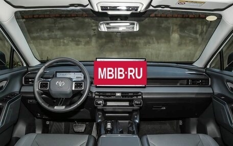 Toyota RAV4, 2026 год, 3 790 000 рублей, 9 фотография