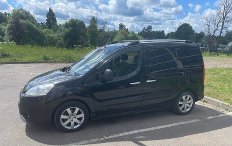 Peugeot Partner II рестайлинг 2, 2011 год, 600 000 рублей, 1 фотография