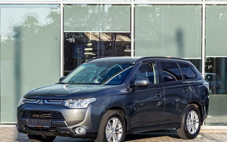 Mitsubishi Outlander III рестайлинг 3, 2013 год, 1 295 000 рублей, 1 фотография