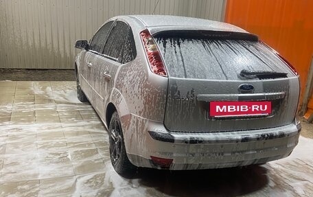 Ford Focus II рестайлинг, 2006 год, 490 000 рублей, 3 фотография