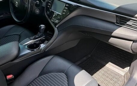 Toyota Camry, 2020 год, 2 630 000 рублей, 9 фотография